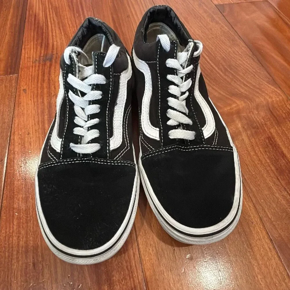 Vans Old Skool Black/White Skate Sneakers – Men’s 5.5 / Women’s 7